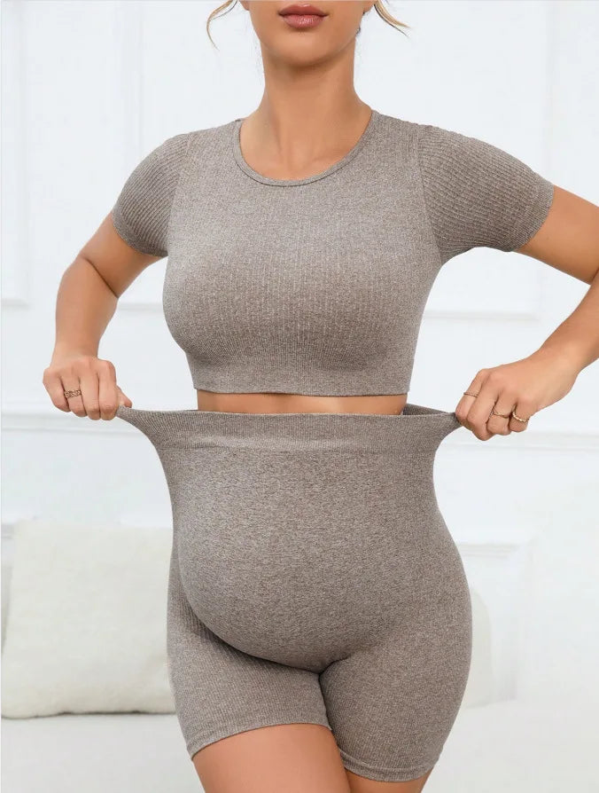 Maternity 2 Piece Seamless Top & Shorts